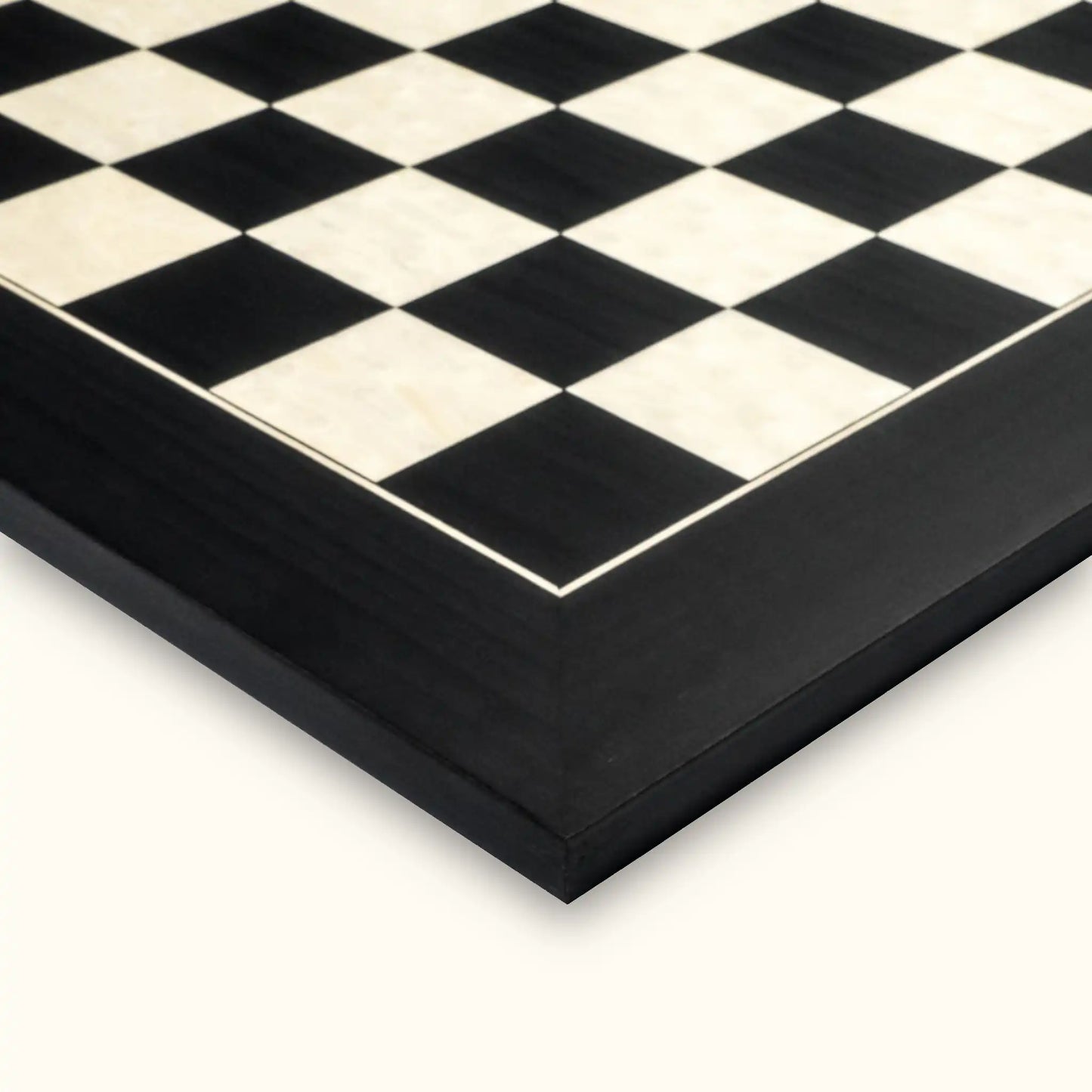 Chessboard Black Deluxe 55 mm poplar maple close view